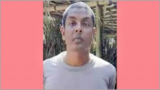 সিজদারত মাকে কুপিয়ে মারলো প্রতিবন্ধী ছেলে সিজদারত মাকে কুপিয়ে মারলো প্রতিবন্ধী ছেলে